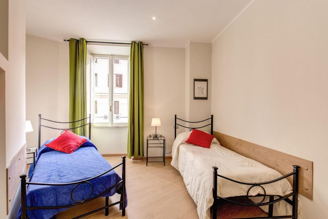 Lovely 4-Bedroom Apartment 30M Sangiovanni Metro Rome Exterior photo