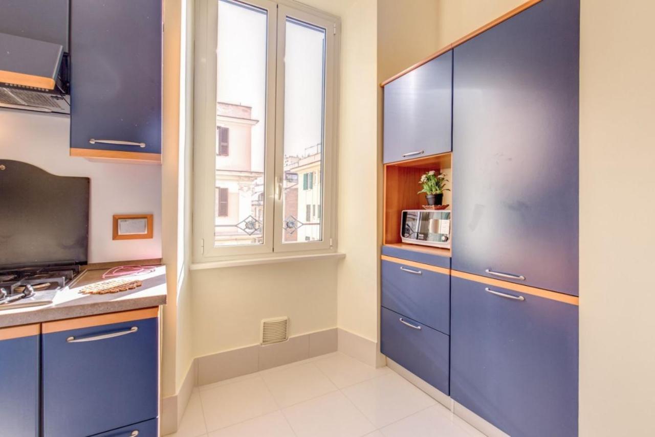 Lovely 4-Bedroom Apartment 30M Sangiovanni Metro Rome Exterior photo